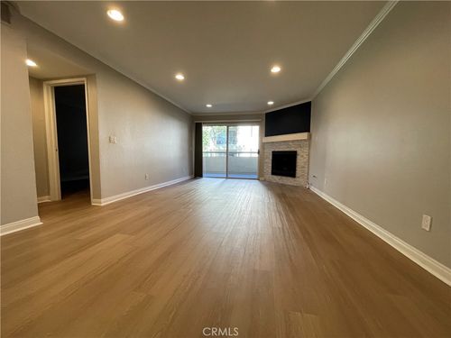 apt-116-21520 Burbank Blvd, Woodland Hills, CA, 91367-6664 | Card Image