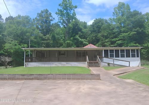 323 Pine Rd, Carthage, MS, 39051-5917 | Card Image