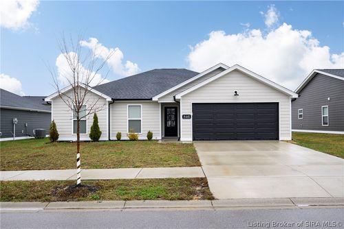 846 Wolf Run Park Blvd, Jeffersonville, IN, 47130-6410 | Card Image