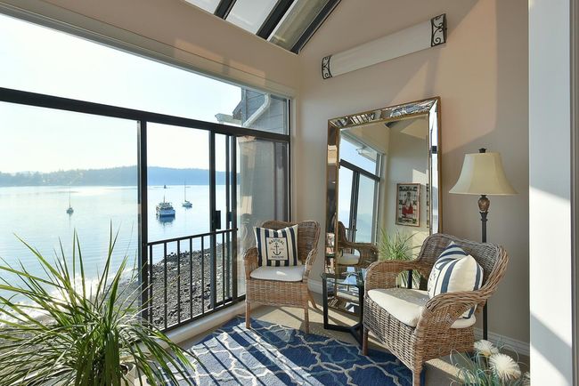 508 Marine Drive, Townhouse with 2 bedrooms, 2 bathrooms and 2 parking in Gibsons BC | Image 2