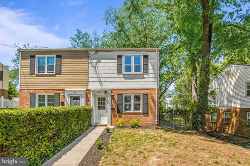 5810 Fifer Dr, ALEXANDRIA, VA, 22303-1917 | Card Image