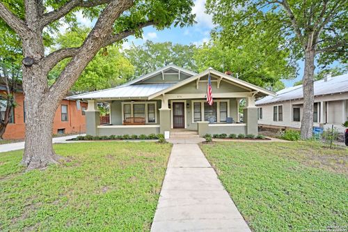 576 W Coll, New Braunfels, TX, 78130 | Card Image
