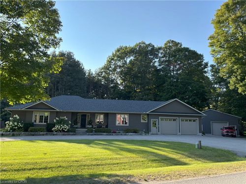 22 Gordon Rd, Tiny, ON, L0L2T0 | Card Image