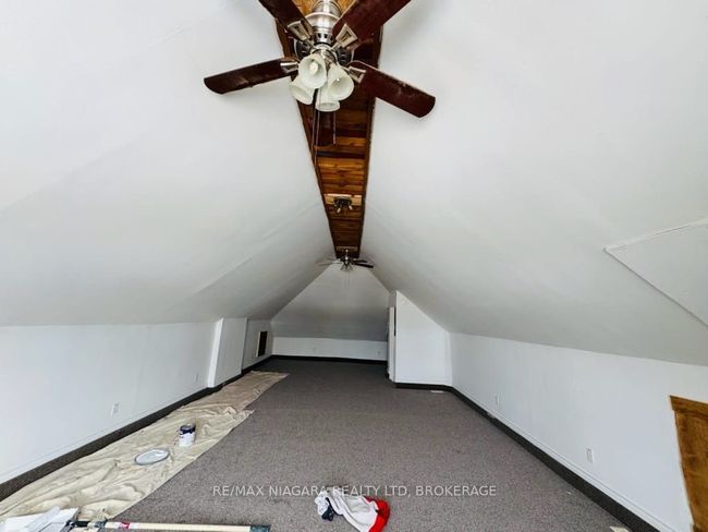 146 Burgar St, Home with 7 bedrooms, 3 bathrooms and 3 parking in Welland ON | Image 7