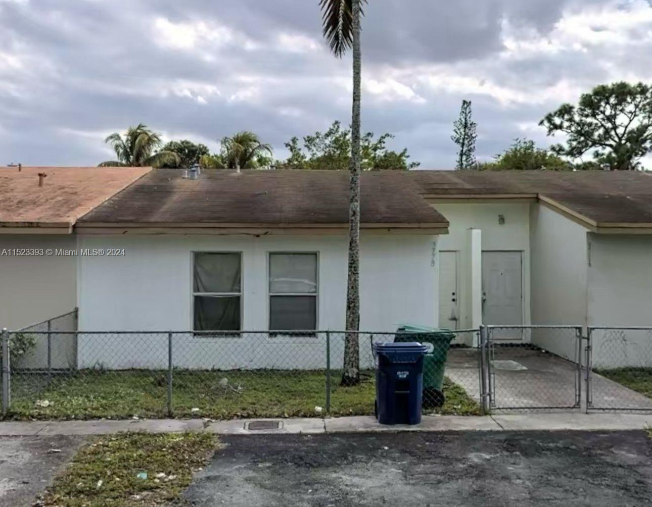 213th Ter, Miami Gardens, FL 33055