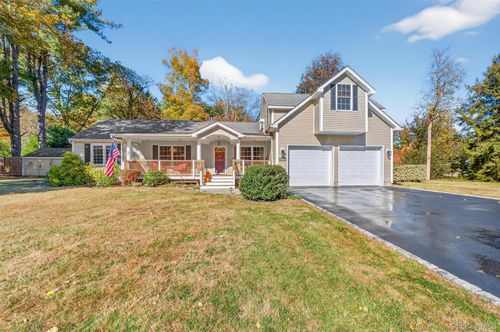 16 White Rd, Putnam Valley, NY, 10579-3109 | Card Image