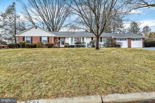 2601 Reading Boulevard, WEST LAWN, PA, 19609 | Card Image