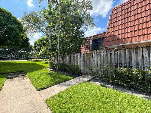 716 Nw 98th Way, Plantation, FL, 33324-4914 | Card Image