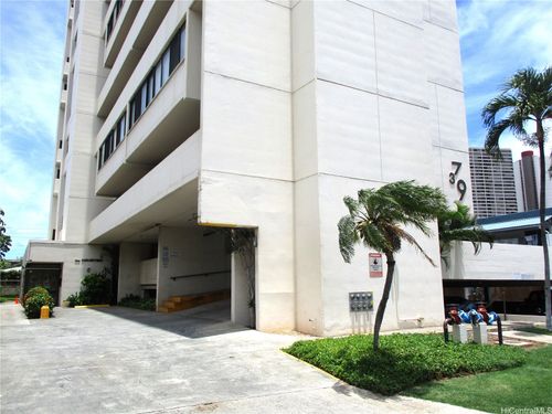 apt-308-739 Hausten St, Honolulu, HI, 96826-3057 | Card Image