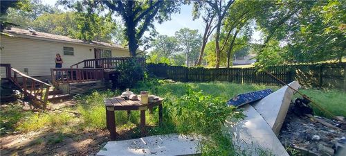 100 S Dittman St, Frontenac, KS, 66763-2291 | Card Image
