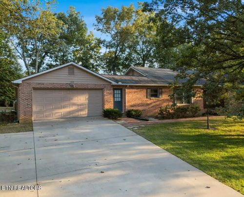 129 Lisa Ln, Crossville, TN, 38558-8731 | Card Image