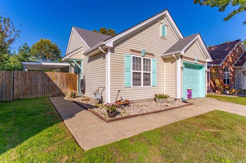 932 Millcreek Dr, Henderson, KY, 42420-5305 | Card Image