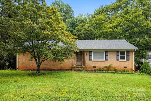 305 Rankin Ave, Lowell, NC, 28098-1225 | Card Image