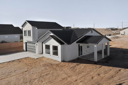 421 9th Ave Ne, Rio Rancho, NM, 87124-5097 | Card Image