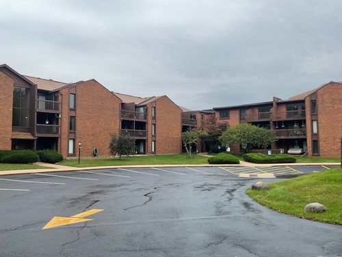 127b-2929 Sunnyside Drive, Rockford, IL, 61114 | Card Image