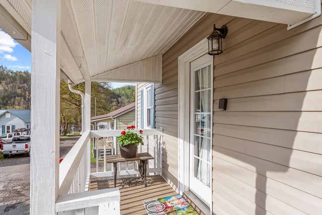 102 N Short St, House other with 2 bedrooms, 1 bathrooms and null parking in Fries VA | Image 10