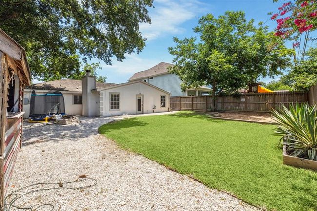 1326 Curtin St, House other with 3 bedrooms, 2 bathrooms and null parking in Houston TX | Image 25