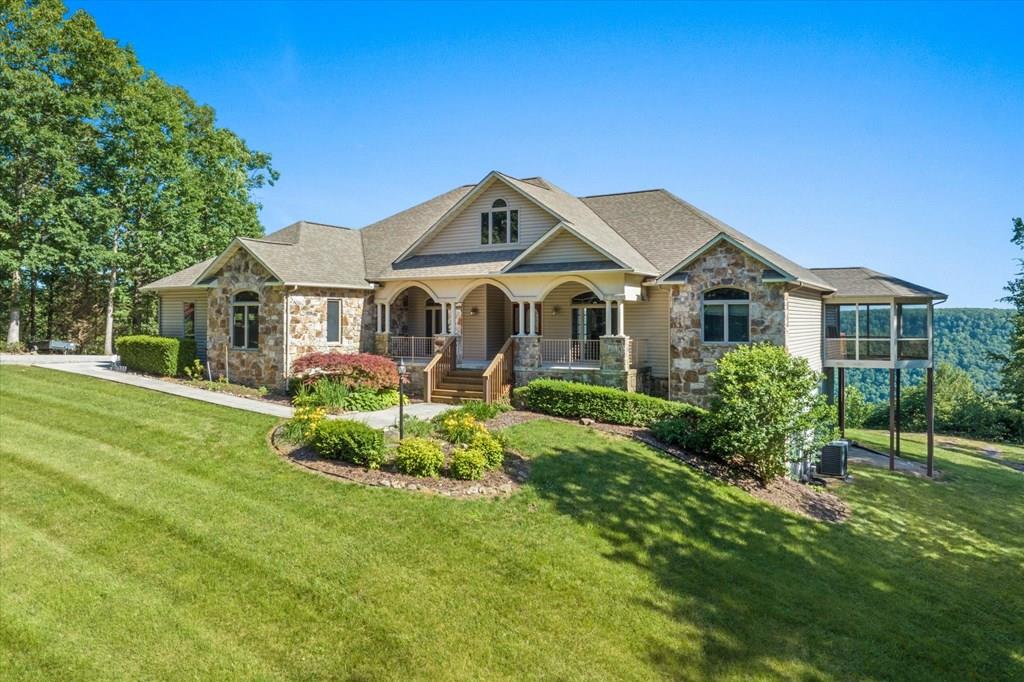 Harv Loop, Monterey, TN 38574