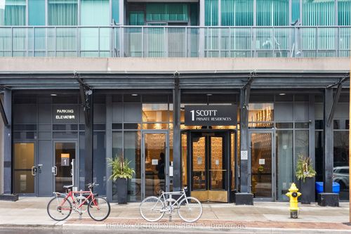 1710-1 Scott St, Toronto, ON, M5E1A1 | Card Image