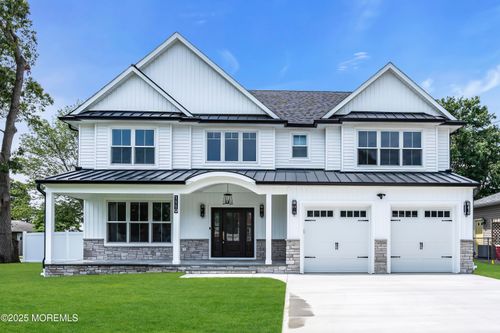 1119 Northstream Pkwy, Point Pleasant Boro, NJ, 08742-3571 | Card Image