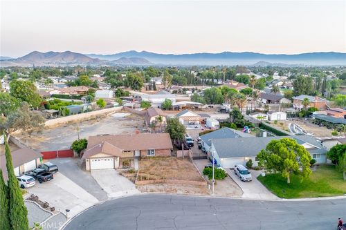 11220 Puente Way, Mira Loma, CA, 91752 | Card Image