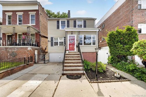 4218 Herkimer Pl, Bronx, NY, 10470-1908 | Card Image