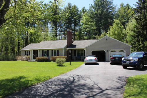 20 Exeter Road, Hampton Falls, NH, 03844 | Card Image