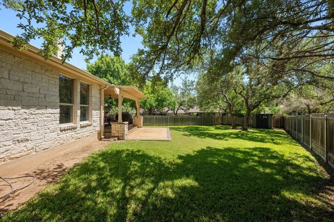 Side of home | Image 30