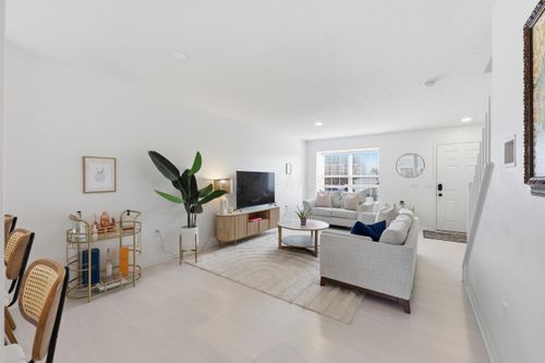 11-7276 Colonial Affair Dr, New Albany, OH, 43054-8104 | Card Image