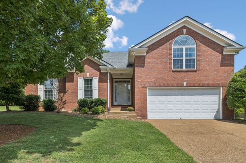 2112 Golden Oak Ln, Madison, TN, 37115-5383 | Card Image