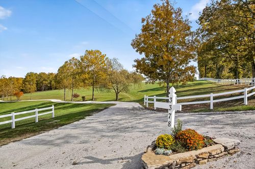 3378 Warner Rd, Crane, MO, 65633-6289 | Card Image