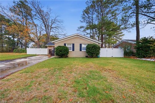 761 Sherman Dr, Chesapeake, VA, 23320-6731 | Card Image