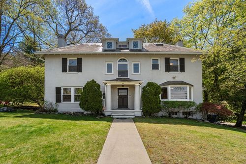 90 Hull St, Newton, MA, 02458 | Card Image