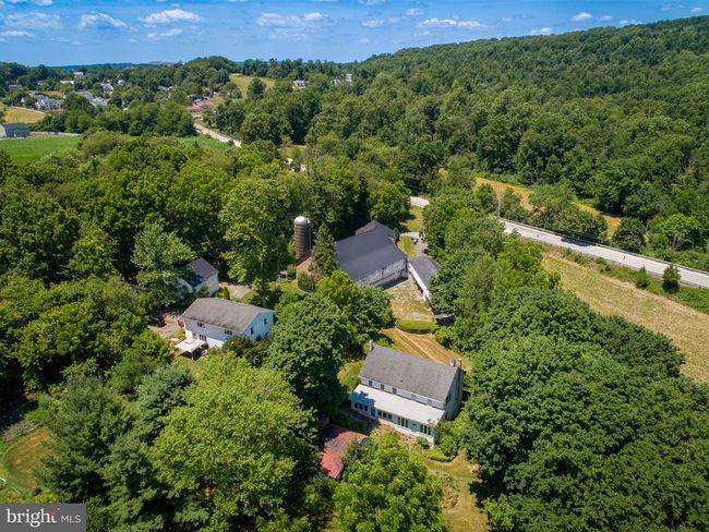 11 Sweet Water Rd, House other with 5 bedrooms, 2 bathrooms and null parking in ELVERSON PA | Image 56
