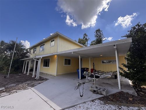 8181 Lake San Carlos Cir, FORT MYERS, FL, 33967-2812 | Card Image