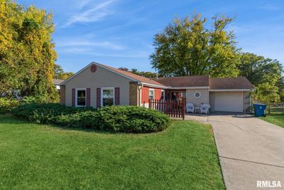 510 Oaklawn Avenue, House other with 3 bedrooms, 1 bathrooms and null parking in East Moline IL | Image 1