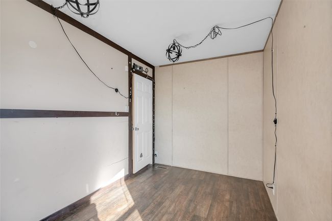9585 Nw County Road 1339, House other with 5 bedrooms, 2 bathrooms and null parking in Barry TX | Image 36