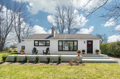 71658 Old Cedar Bank Lane, Dashwood, ON, N0M1N0 | Card Image
