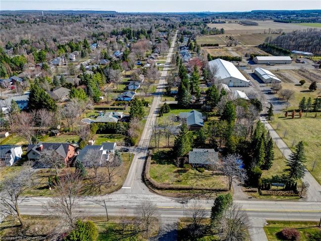 1386 Centre Rd, House other with 4 bedrooms, 2 bathrooms and 11 parking in Carlisle ON | Image 34