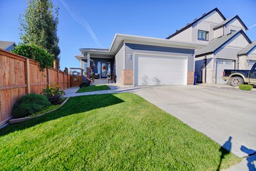 {{alt}} | Card Image