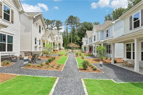 911 E Green Ln, Clarkston, GA, 30021 | Card Image