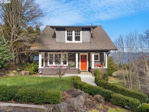 2652 Grand Ave, Astoria, OR, 97103-2916 | Card Image