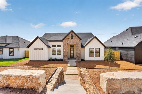 1644 W Wintergreen Rd, Lancaster, TX, 75134 | Card Image