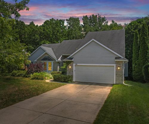 2418 Meadowridge Ct, Ann Arbor, MI, 48105-9661 | Card Image