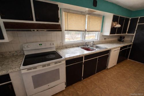 130 Bushville Swan Lake Rd, Ferndale, NY, 12734-5417 | Card Image