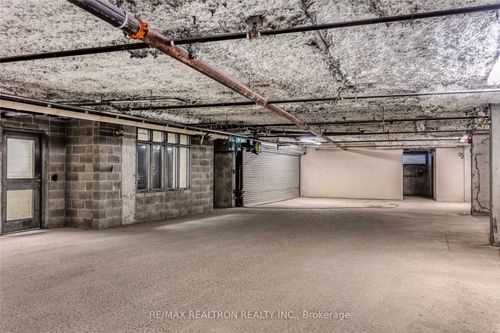 306-1018 Finch Ave W, North York, ON, M3J3L5 | Card Image