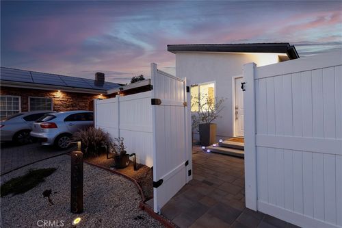23343 Gondor, Lake Forest, CA, 92630 | Card Image