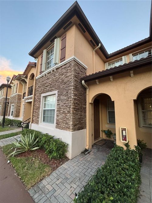 19-3390 Ne 13th Circle Dr, Homestead, FL, 33033-6192 | Card Image