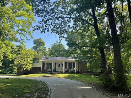 17421 Private Valley Ln, Chesterfield, MO, 63005-4306 | Card Image