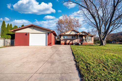 1 E Hampton Rd, Saint Catharines, ON, L2T3C9 | Card Image